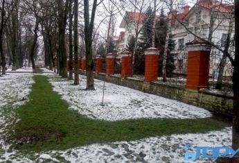 В Херсоне выпавший снег воочию показал извечную проблему ЖКХ 3